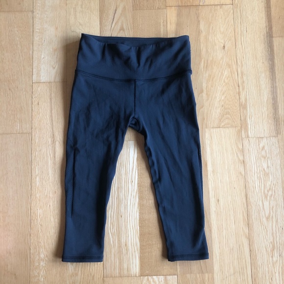 lululemon athletica Pants - Lululemon crop capris